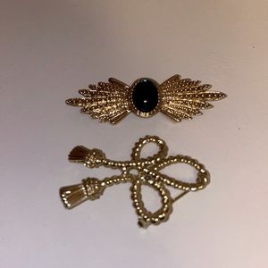 Broaches
